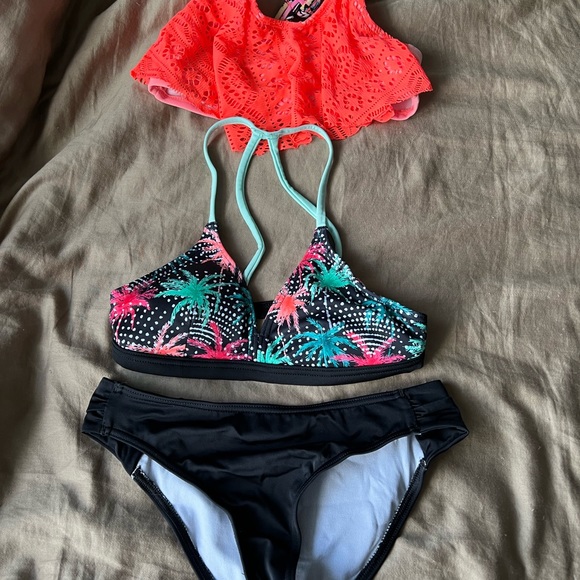 Bathing suits - Picture 1 of 1
